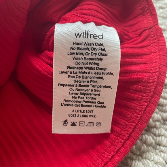 Aritzia Wilfred Red Crop Top Size S - Picture 7 of 7
